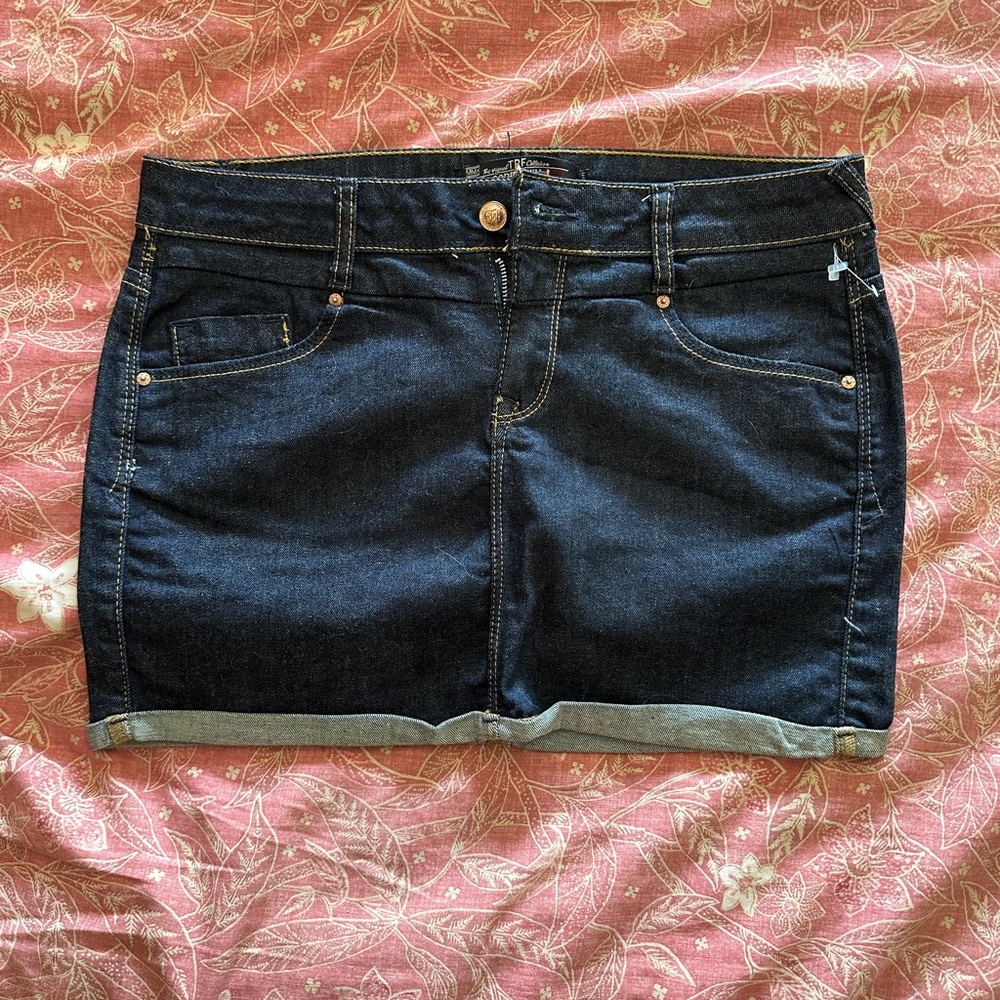 ZARA Core Denim mini skirt size 6 (fits like a 4)